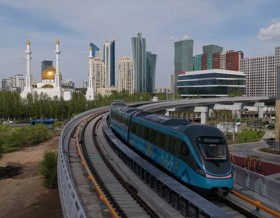 Кому положен бесплатный проезд в LRT Астаны?